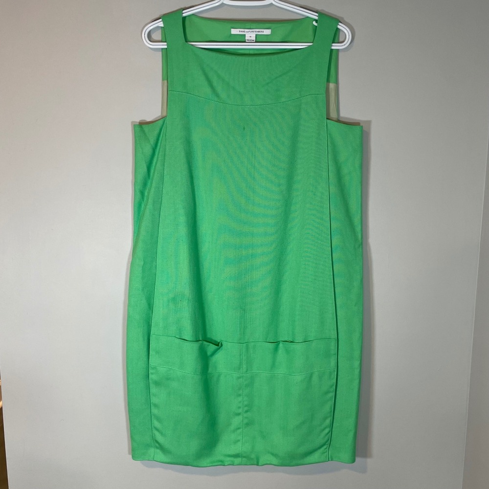 Diane von Furstenberg Green Sleeveless Shift Dress 12 Square Neck Pockets FLAW